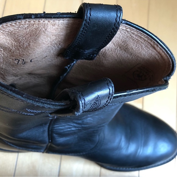 SOLD- Ariat, Women’s 7.5, Black Leather Roper Boots, GUC - Picture 15 of 16